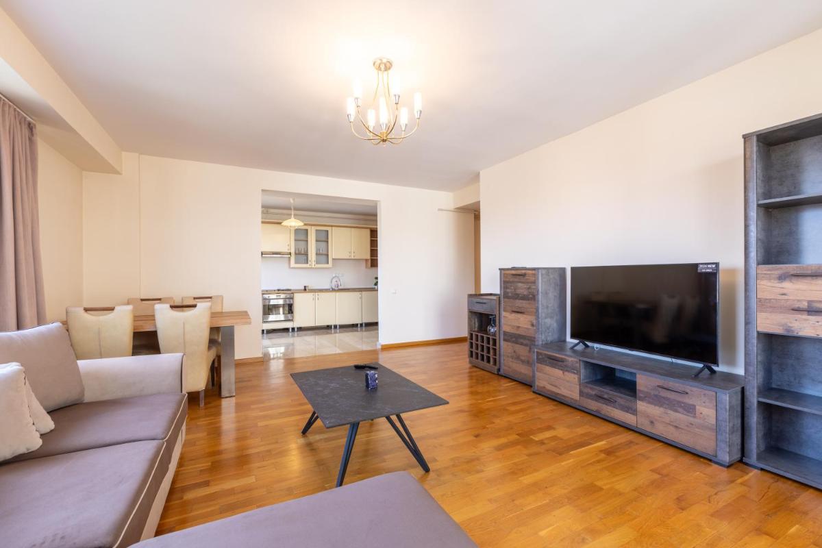 Image 4 of AMBER apartments