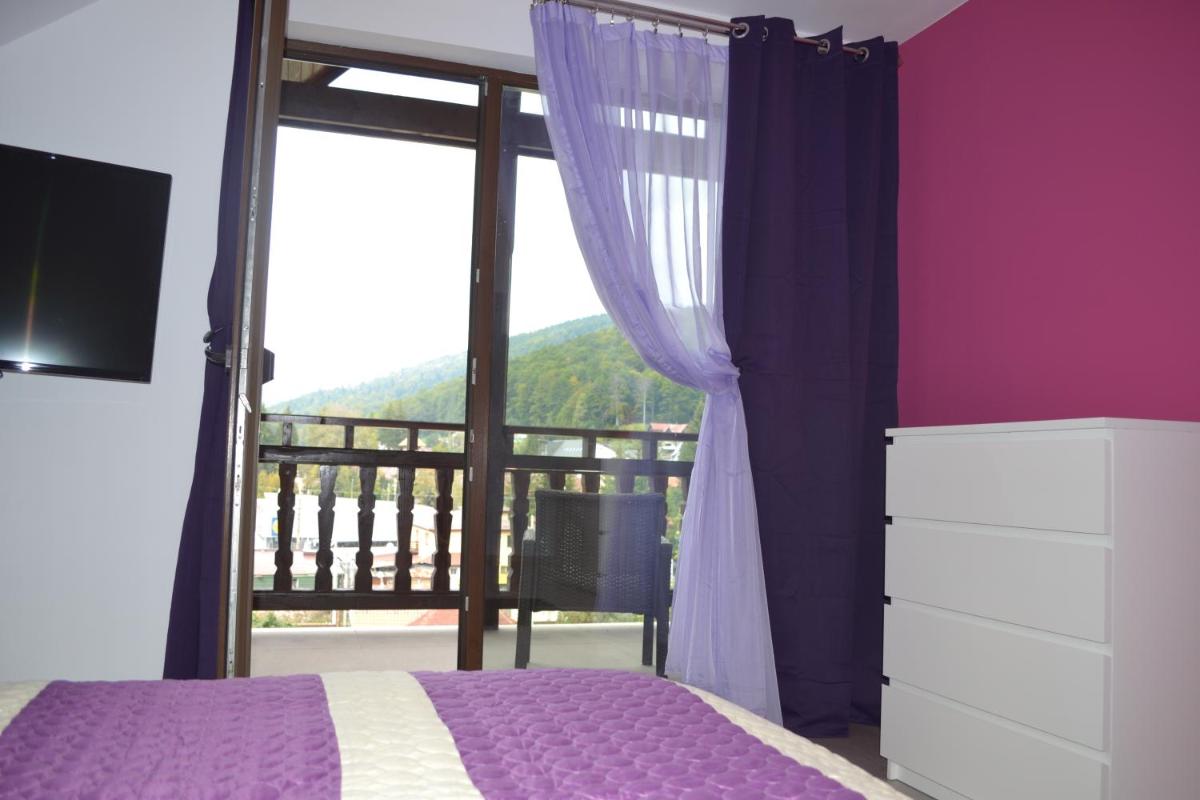 Image 2 of Apartament Golden Rose