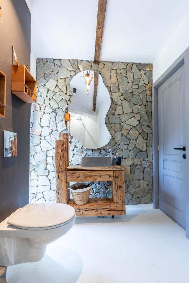 Image 4 of Bransilvania Fantasy Boutique Chalet – Adults Only