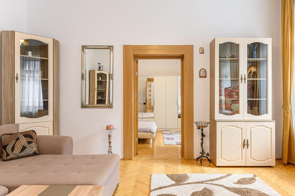 Image 3 of Brasov centrul vechi – 67sqm – 2min to Counsel Square