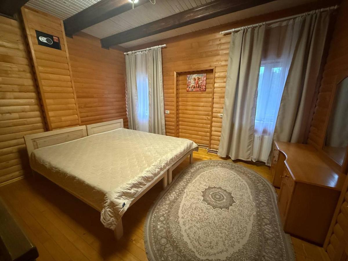Image 2 of Будиночок біля річки
