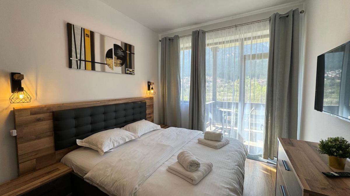 Image 2 of Busteni Mountain View Suites by the River – EV Plug