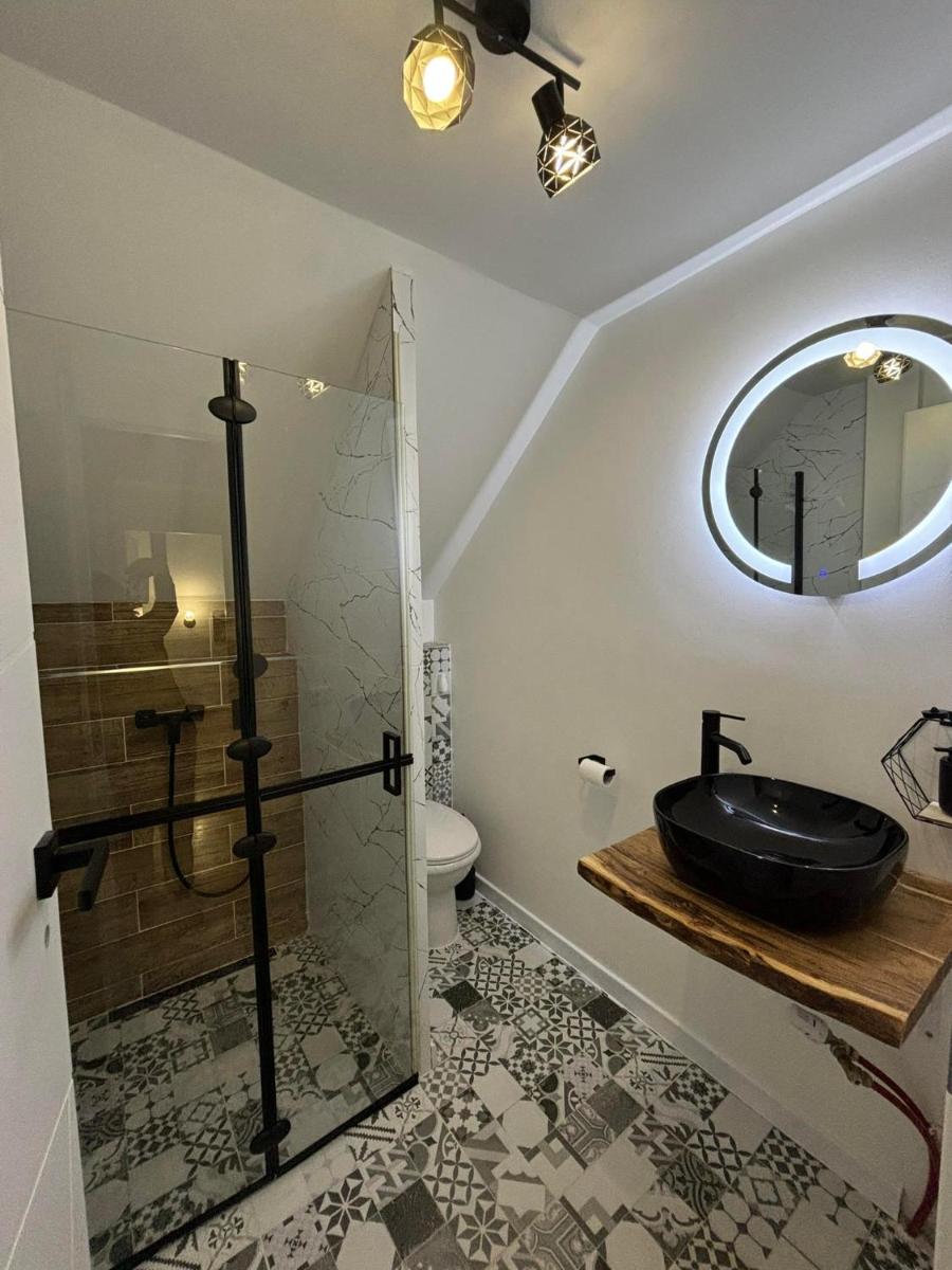 Image 5 of Cabana C