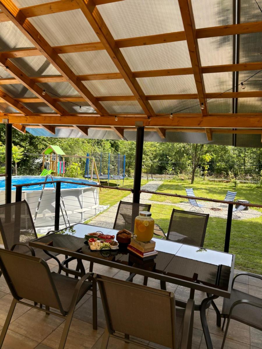 Image 2 of Cabana C