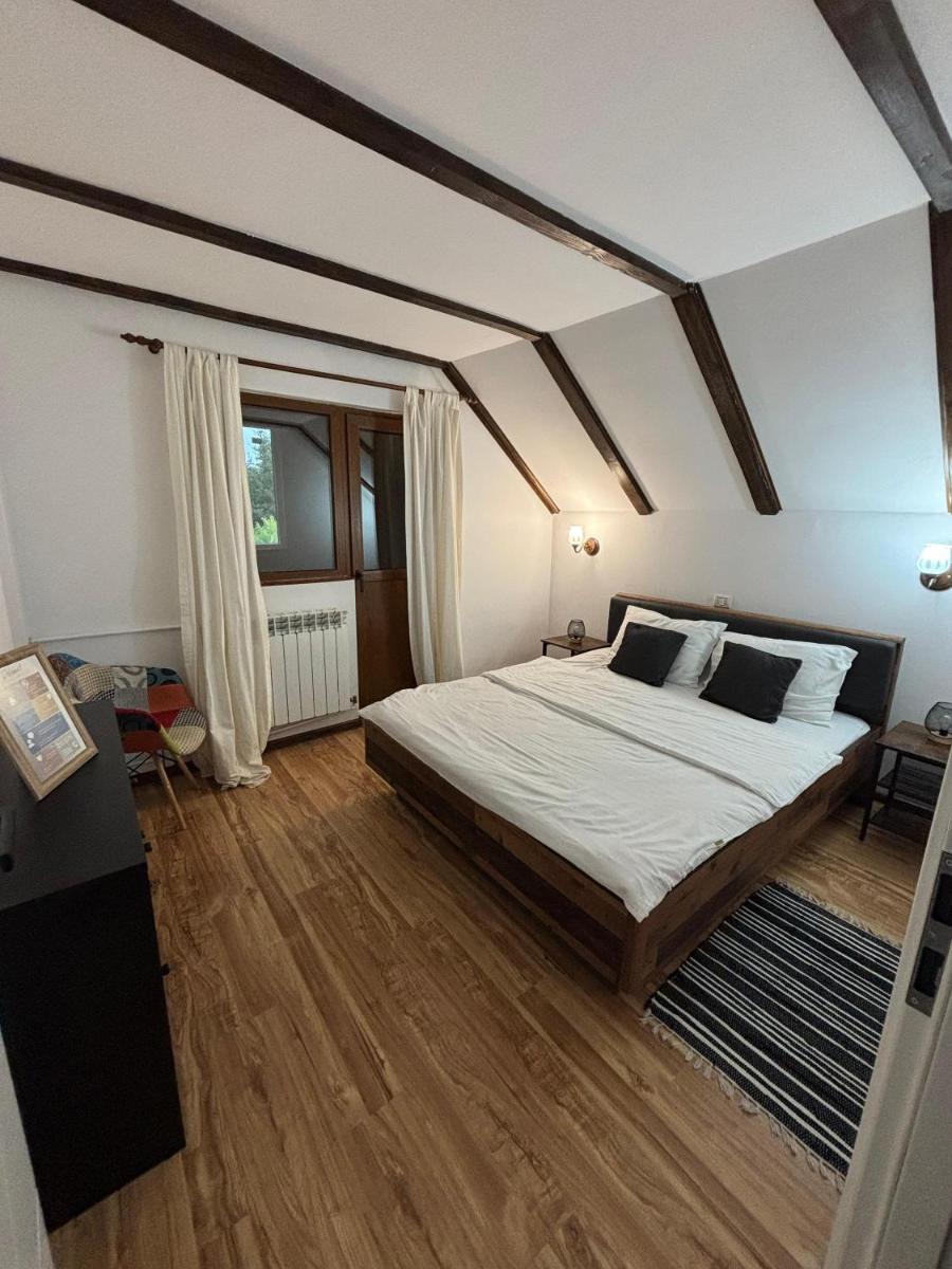 Image 4 of Cabana C
