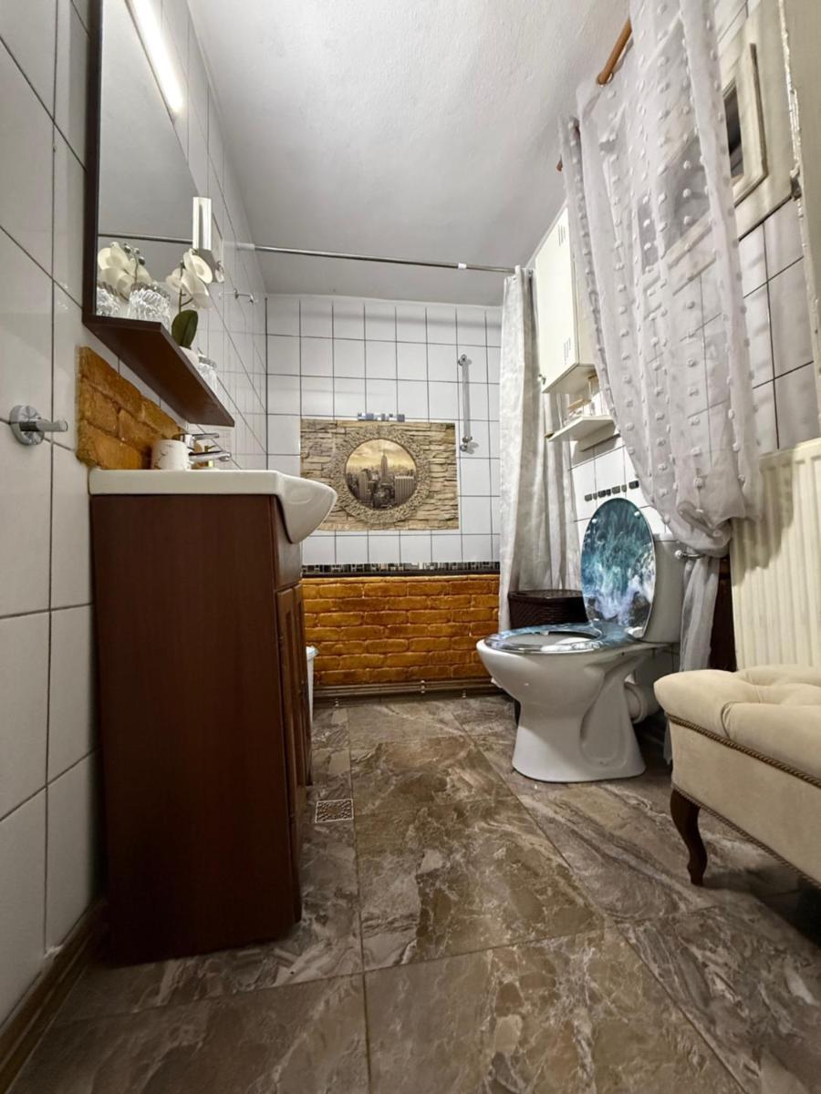 Image 3 of Cabana GRAD
