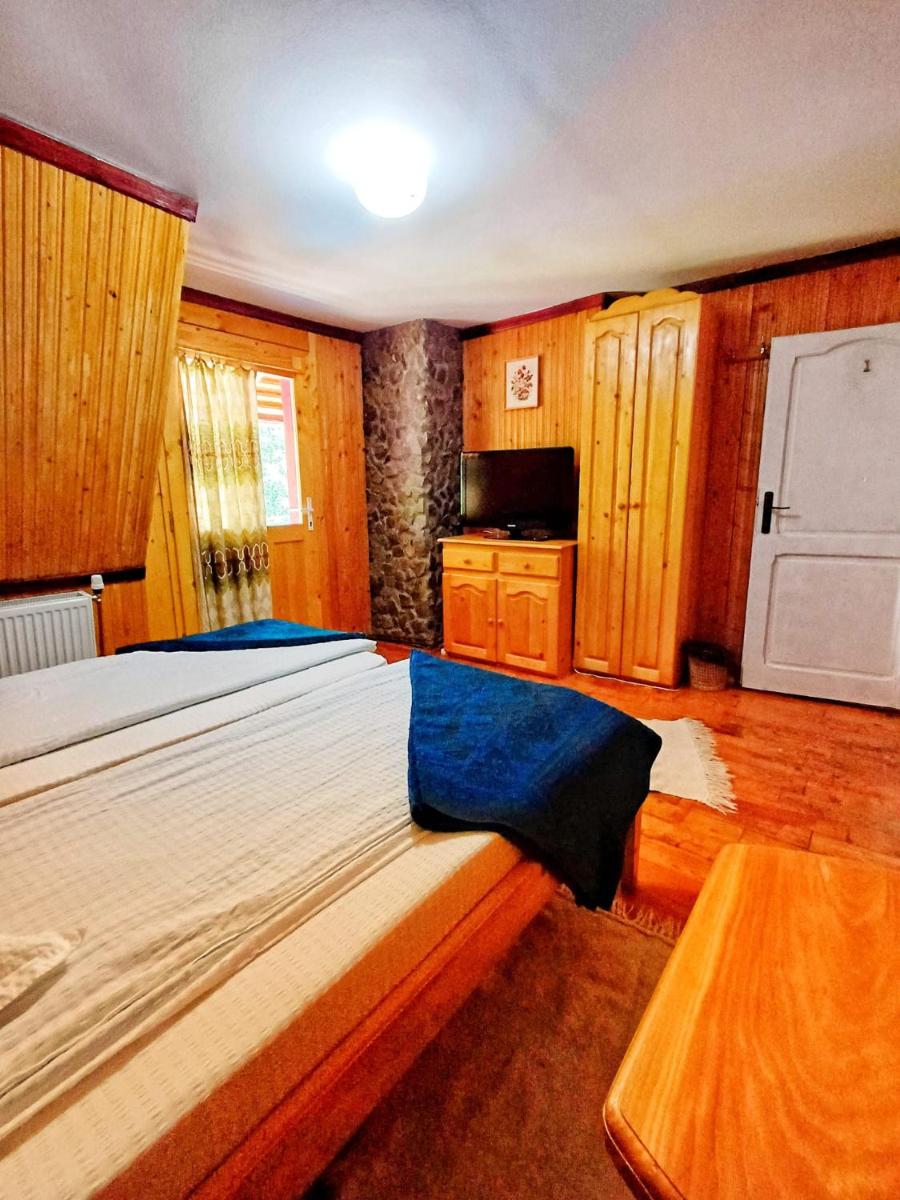 Image 4 of Cabana Iubu