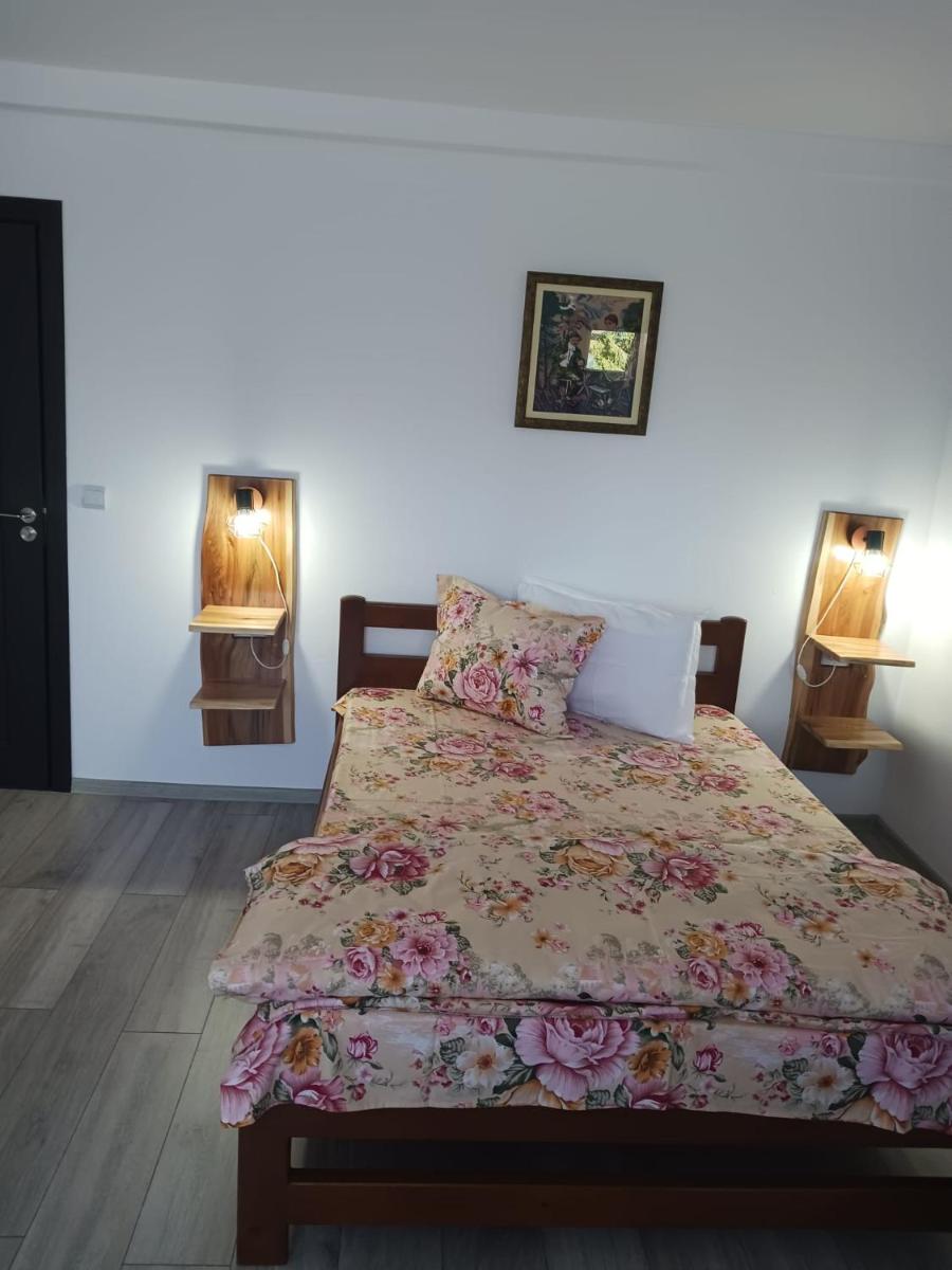 Image 5 of Cabana Trei Brazi Colibita
