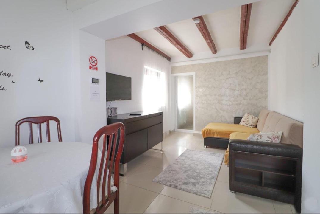 Image 3 of Casa Antonia Busteni