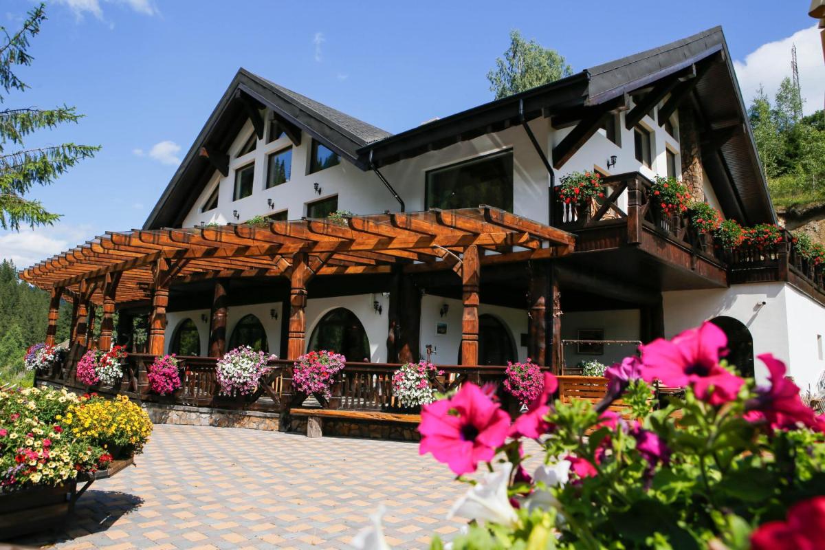 Image 3 of Casa Baciu Colacu