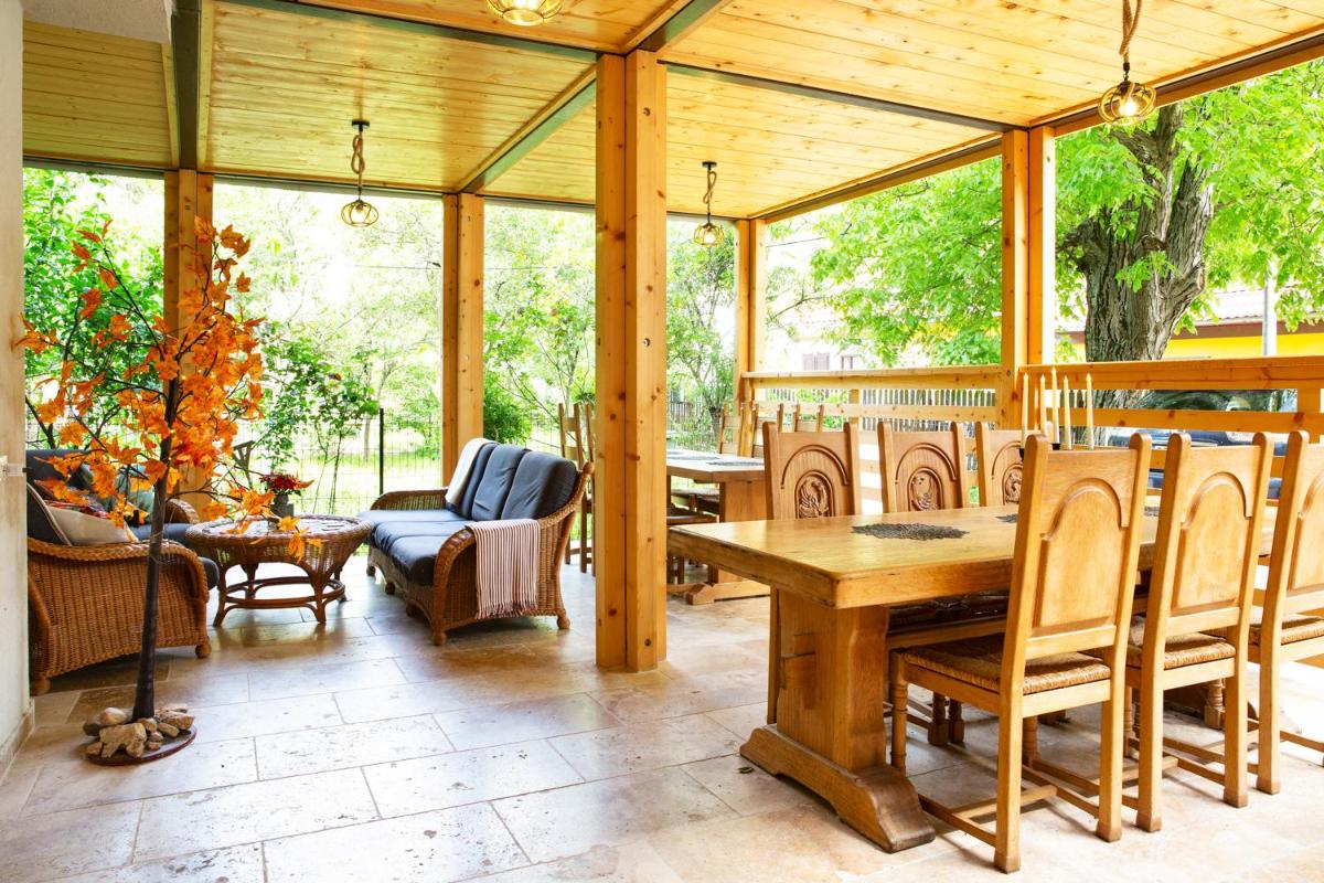 Image 2 of Casa Decebal