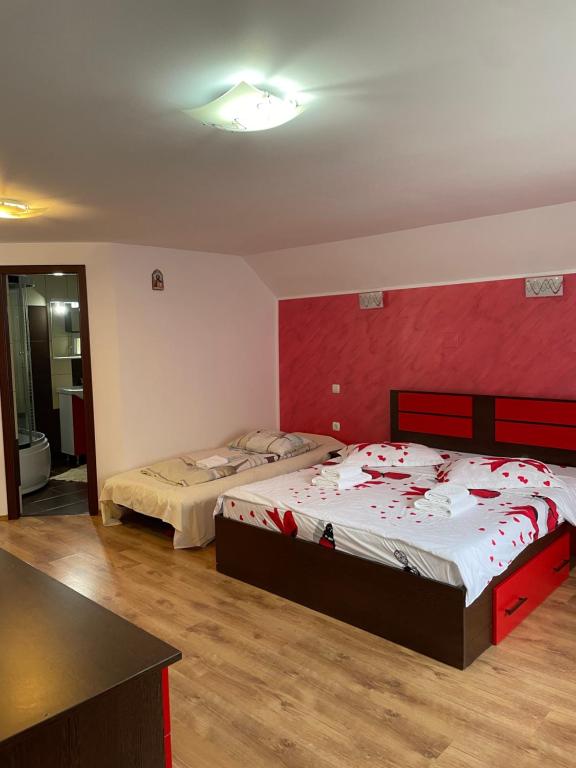 Image 1 of Casa Elegant