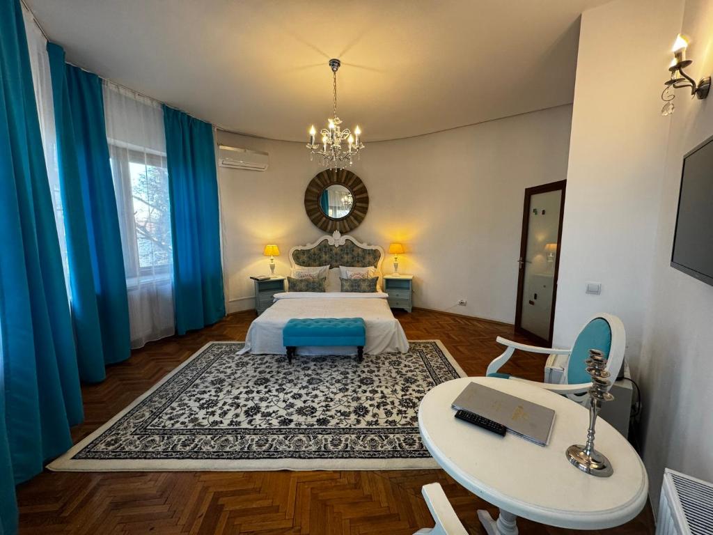 Image 1 of Casa Negustorului