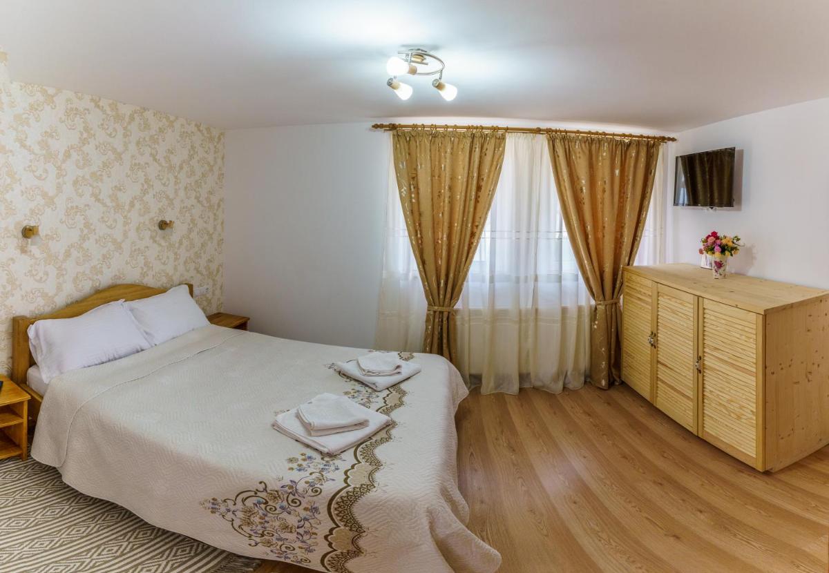Image 2 of Casa Primaverii