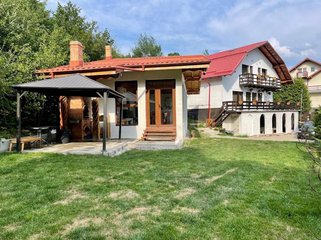 Image 1 of Casa Zena Predeluț
