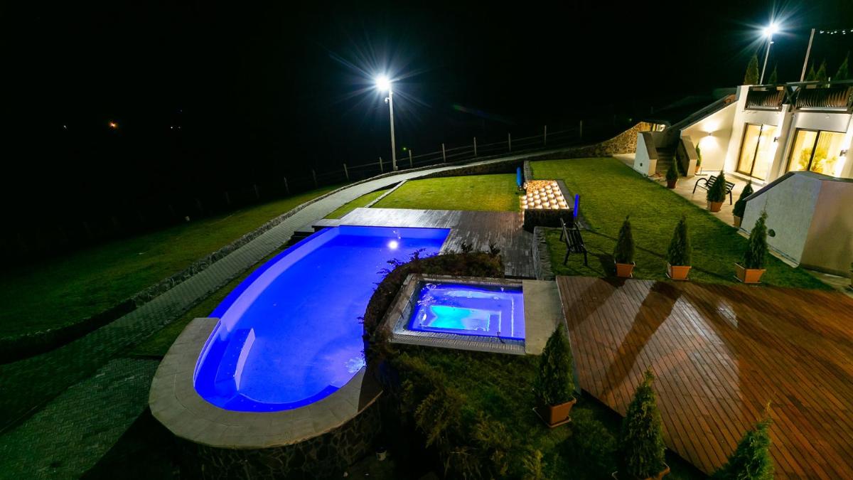 Image 5 of Castelnor
