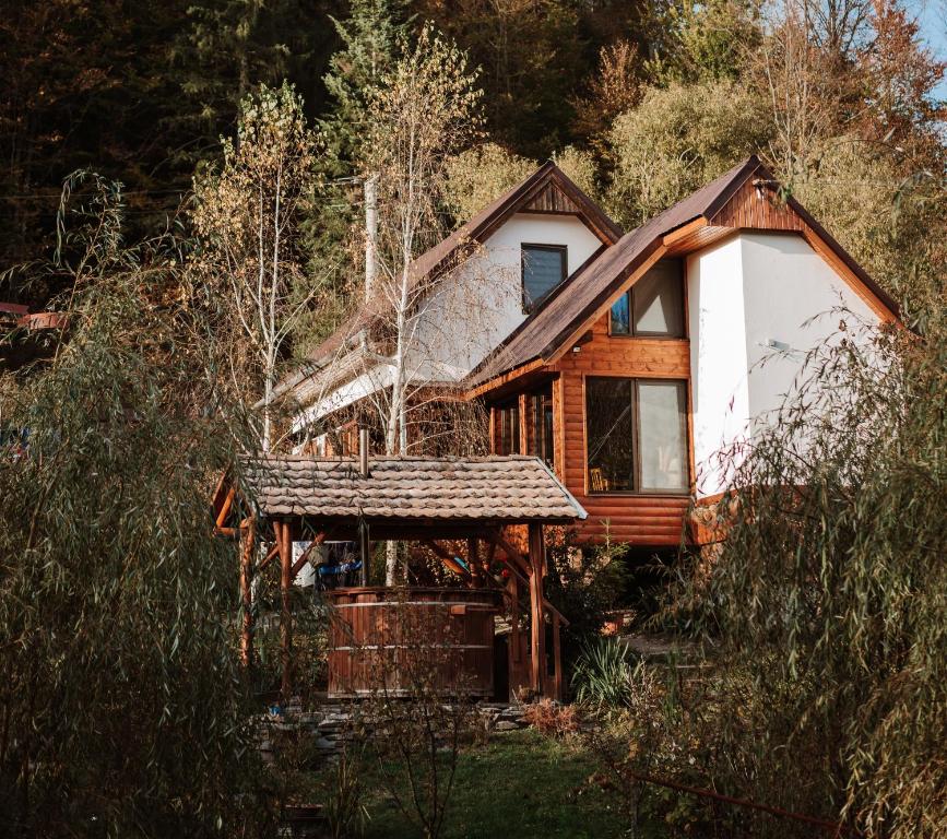 Image 1 of Chalet Mignon – Aproka adorable small guest house