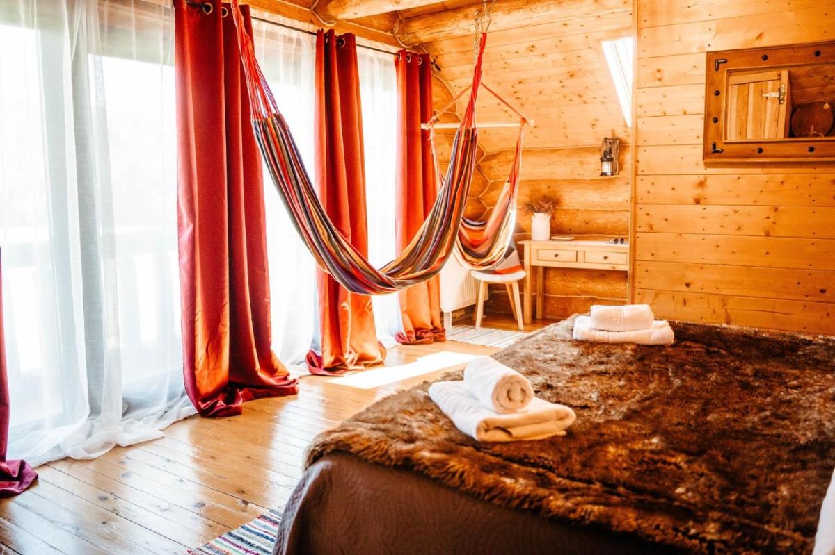 Image 3 of Chalet du Lac