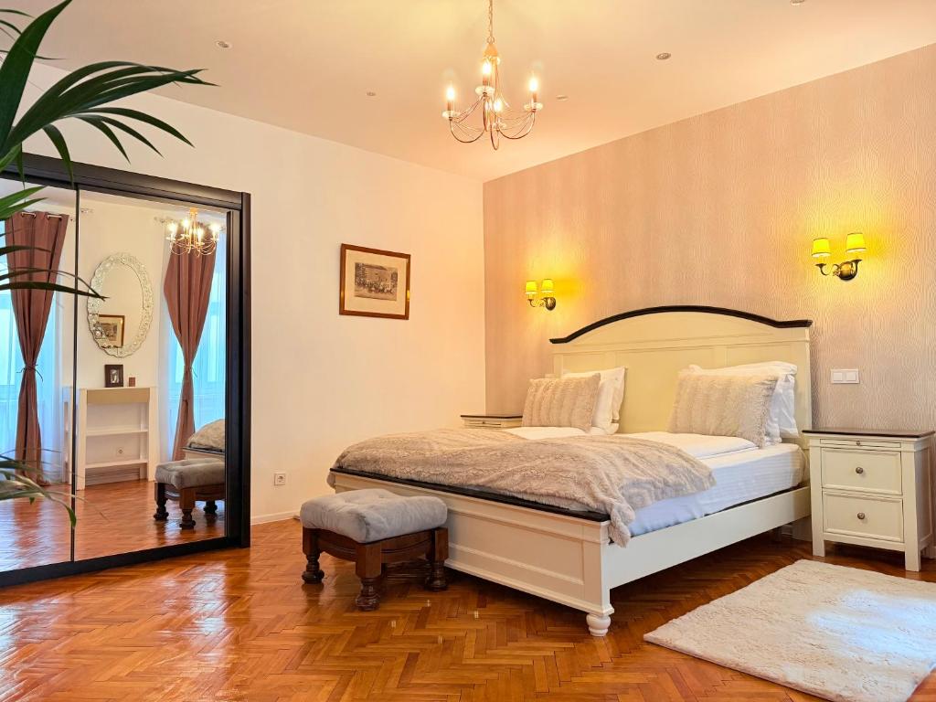 Image 1 of Charme Boutique Old Town