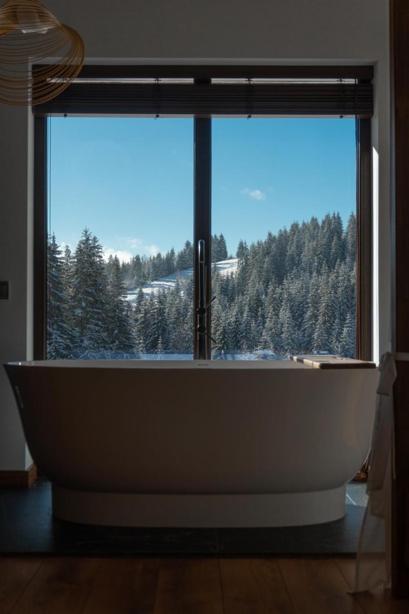 Image 4 of Chillax Chalet