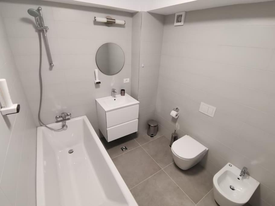 Image 3 of City Center Accomodation- 401