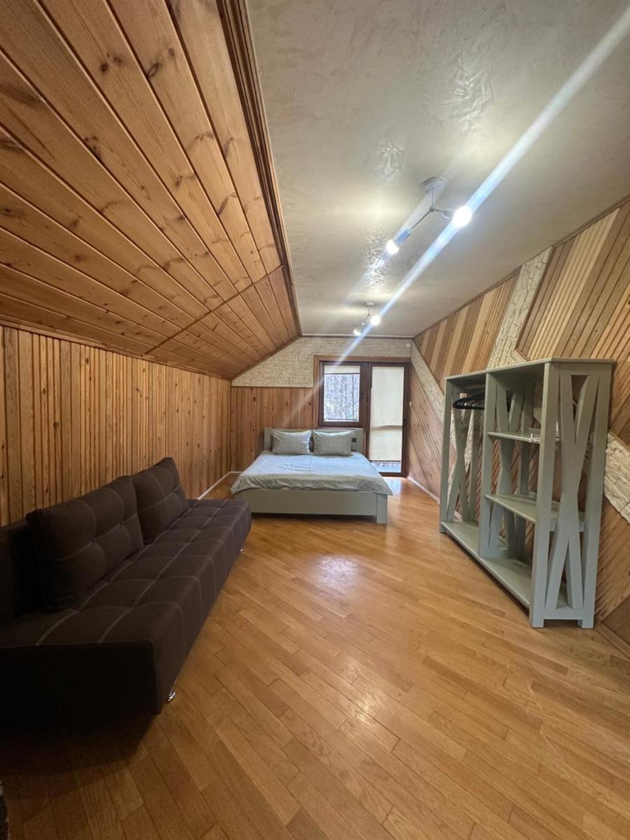 Image 2 of Cottage Zelman