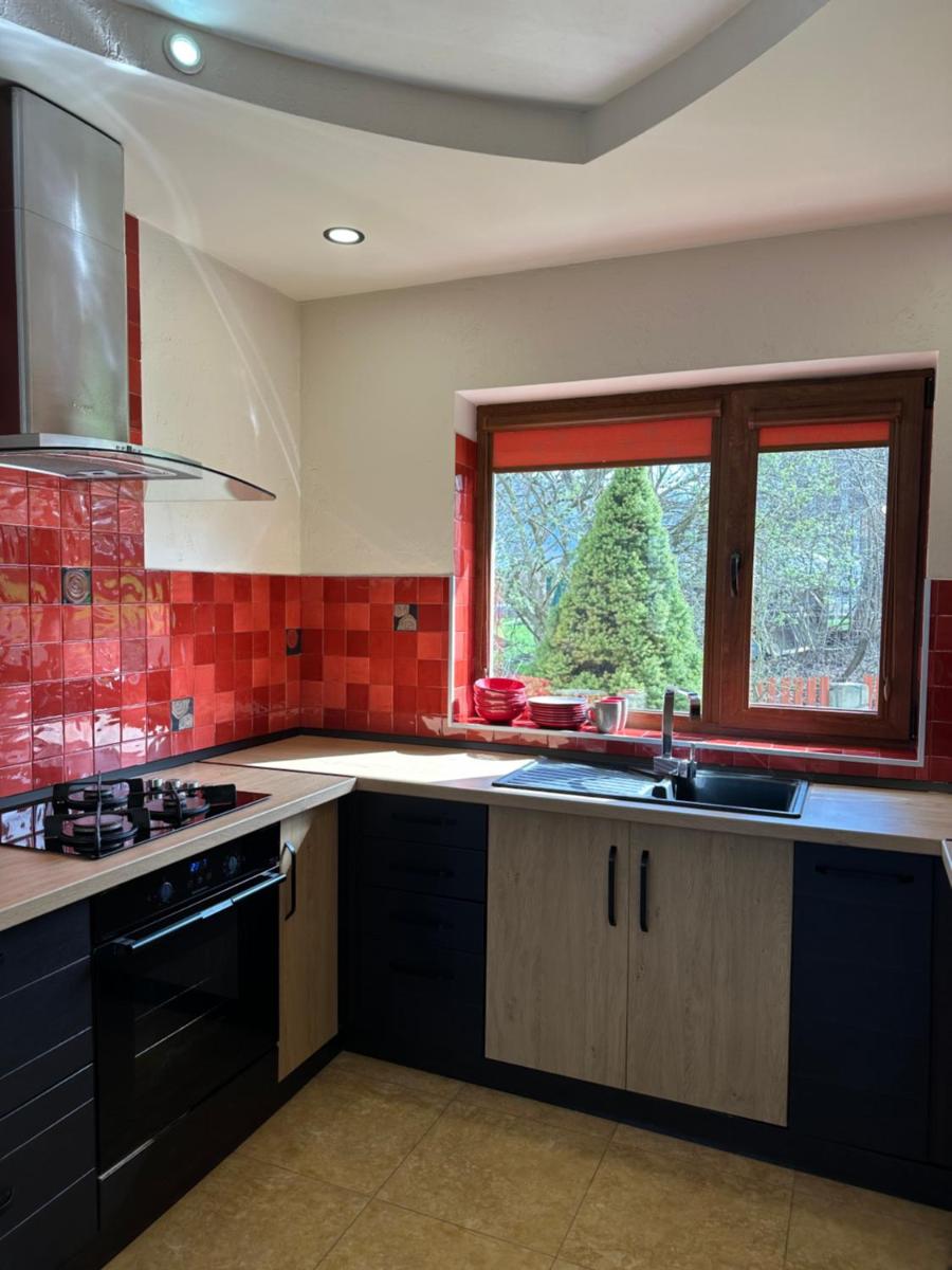 Image 4 of Cottage Zelman