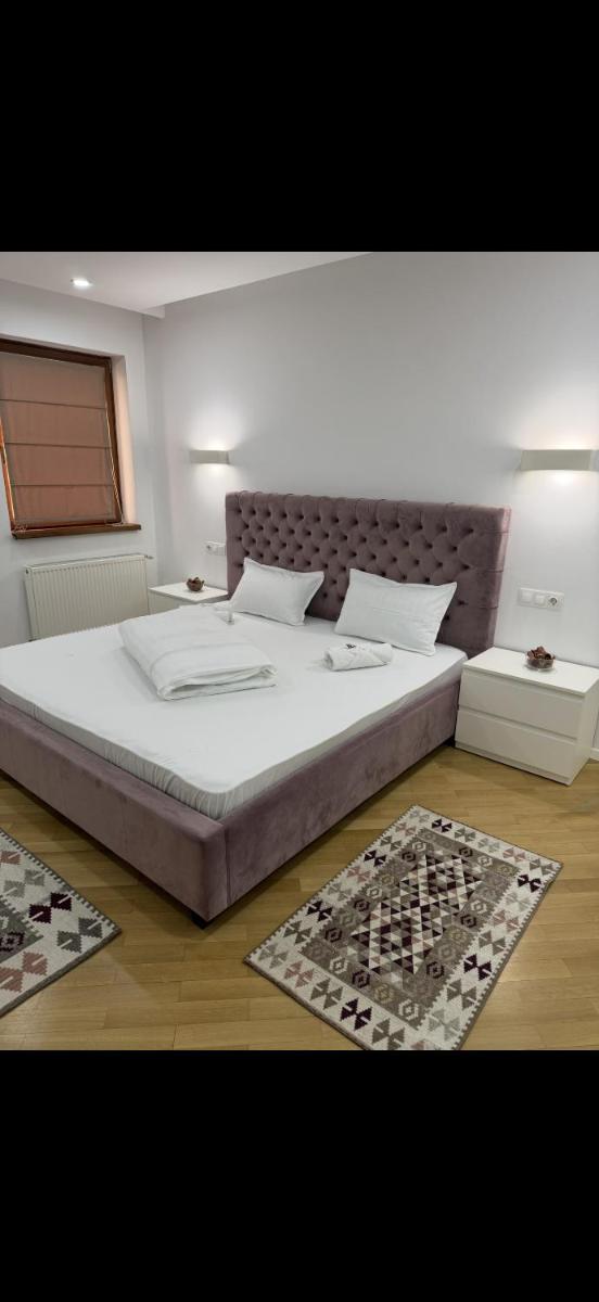 Image 2 of Cozy Central Apartment 2