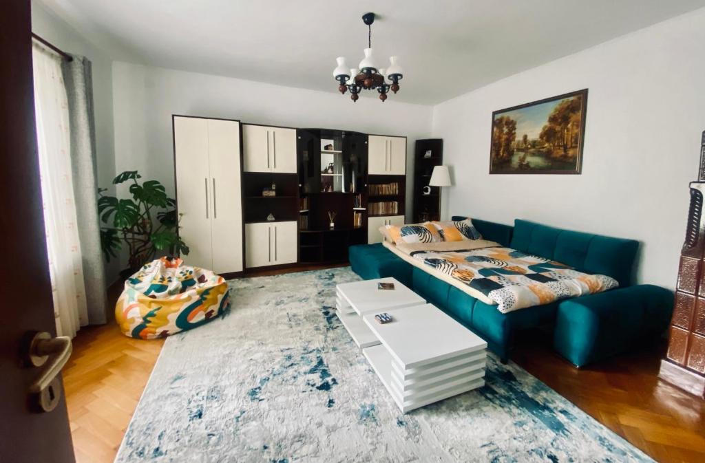 Image 1 of Cozy Corner Guesthouse – Casa Centrul Civic si parcare