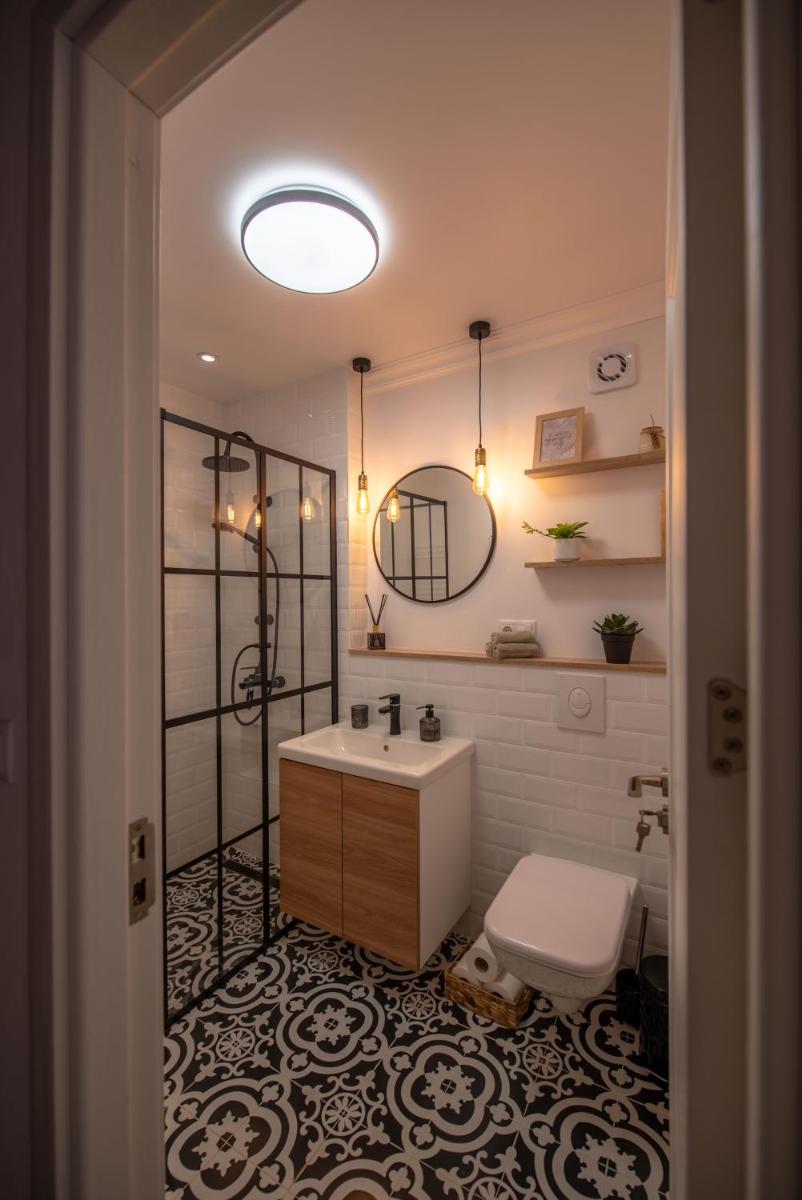 Image 4 of Cozy Little Place