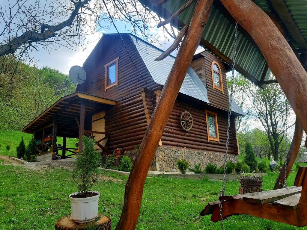 Image 1 of Дерев’яний будинок з банею