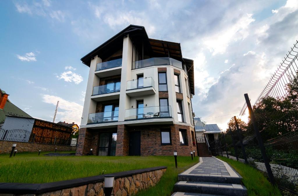 Image 1 of Elysium House