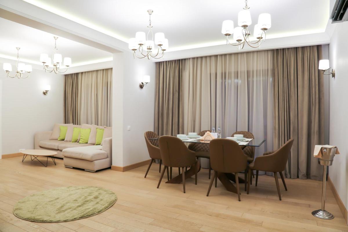Image 4 of Expecto Apartments