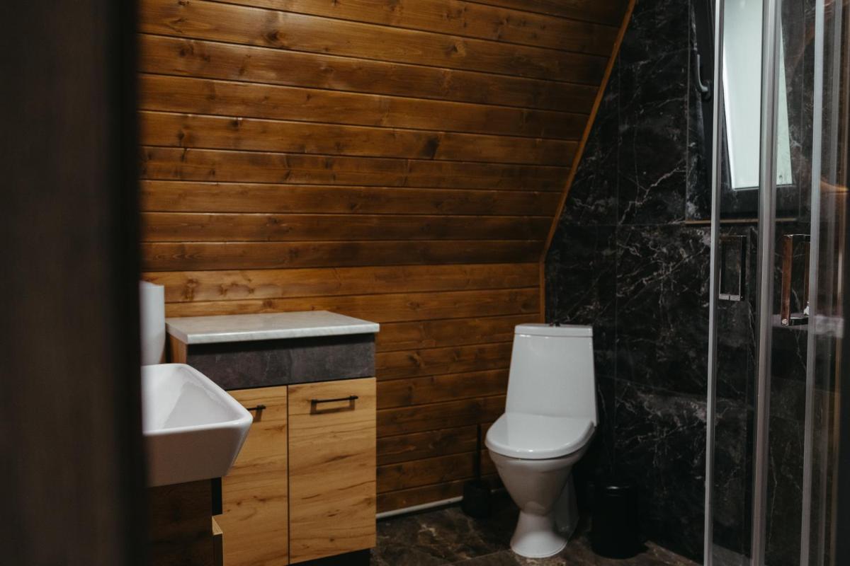 Image 3 of FJELL Cabin