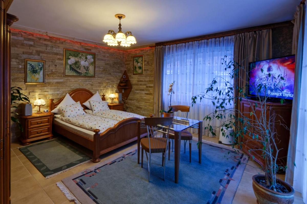 Image 2 of “FOREST RETREAT Luxury Villas”