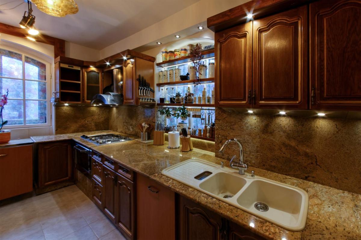 Image 3 of “FOREST RETREAT Luxury Villas”
