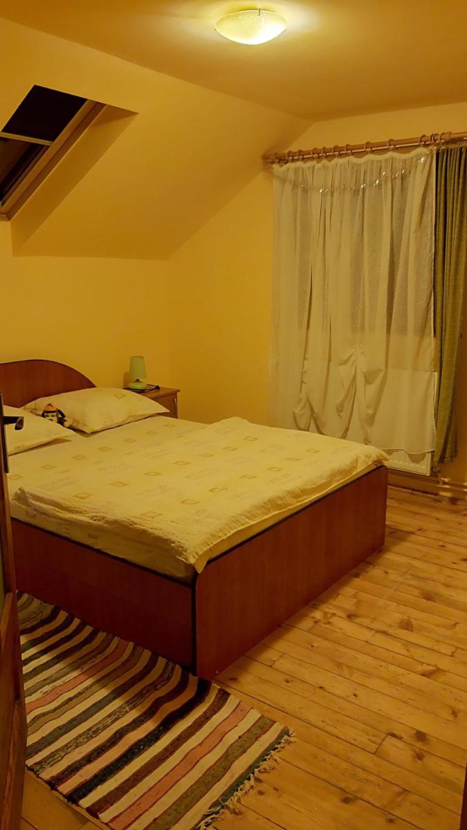Image 4 of Feher Cabana