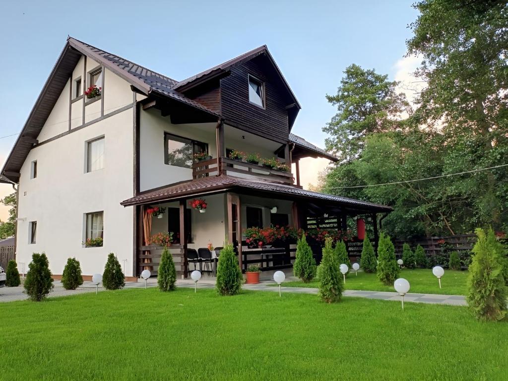 Image 1 of Frapin House