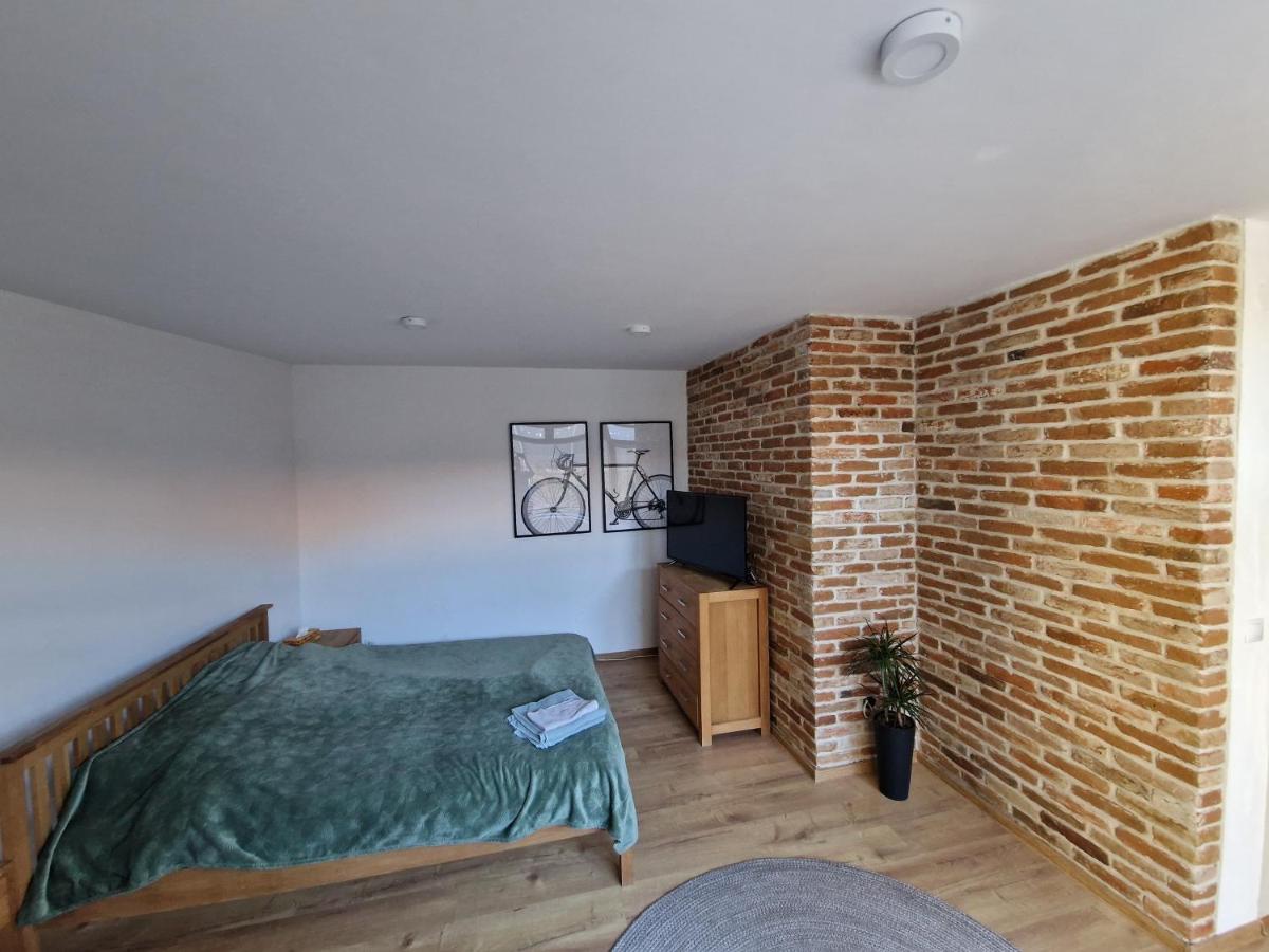 Image 2 of GIRO Guest House