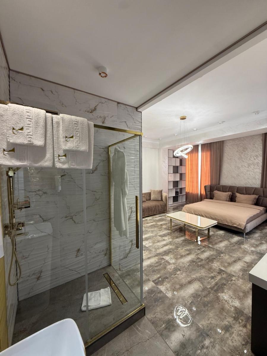 Image 2 of Galactic&Ludmila Suite SPA