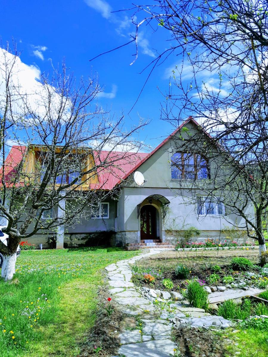 Image 4 of Gostynna Rodyna