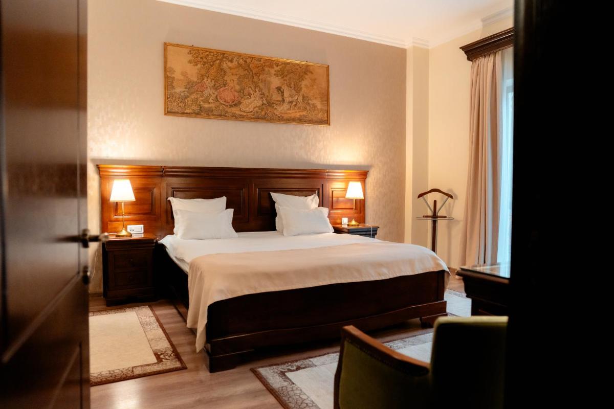 Image 2 of Grand Hotel Sofianu