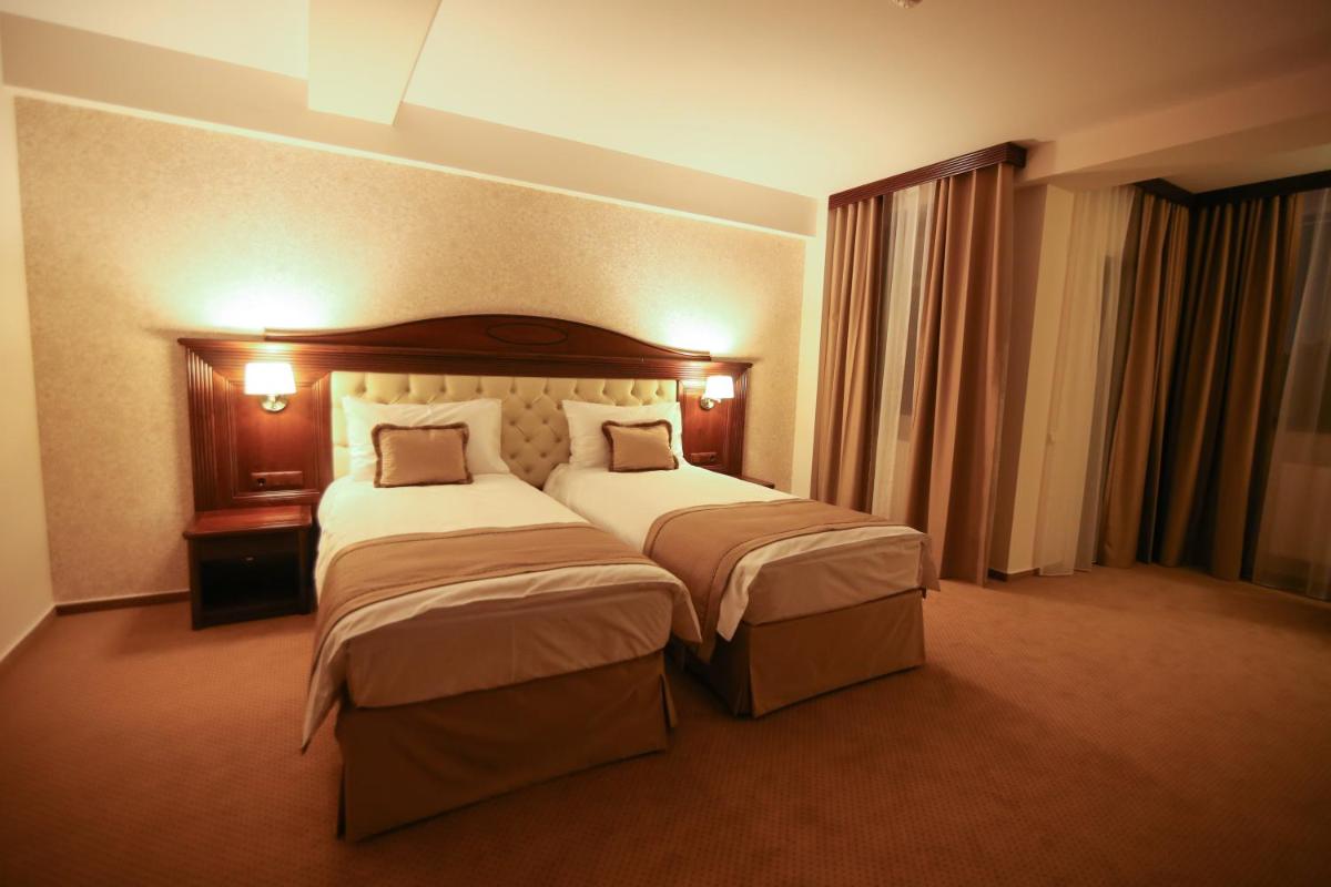 Image 3 of Hotel Carmen