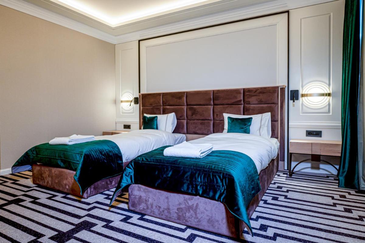 Image 2 of Hotel Carolin