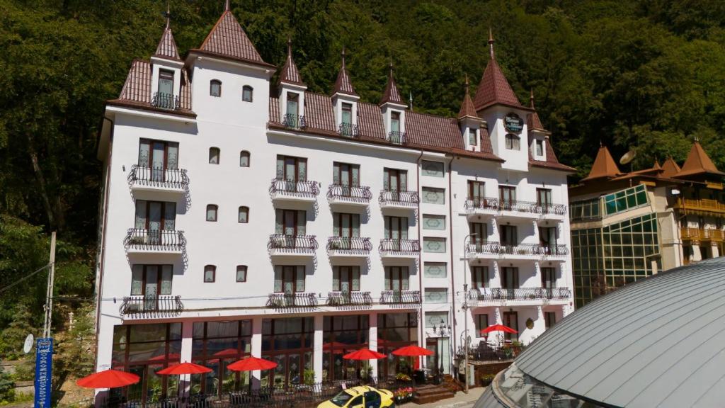Image 1 of Hotel Coroana Moldovei