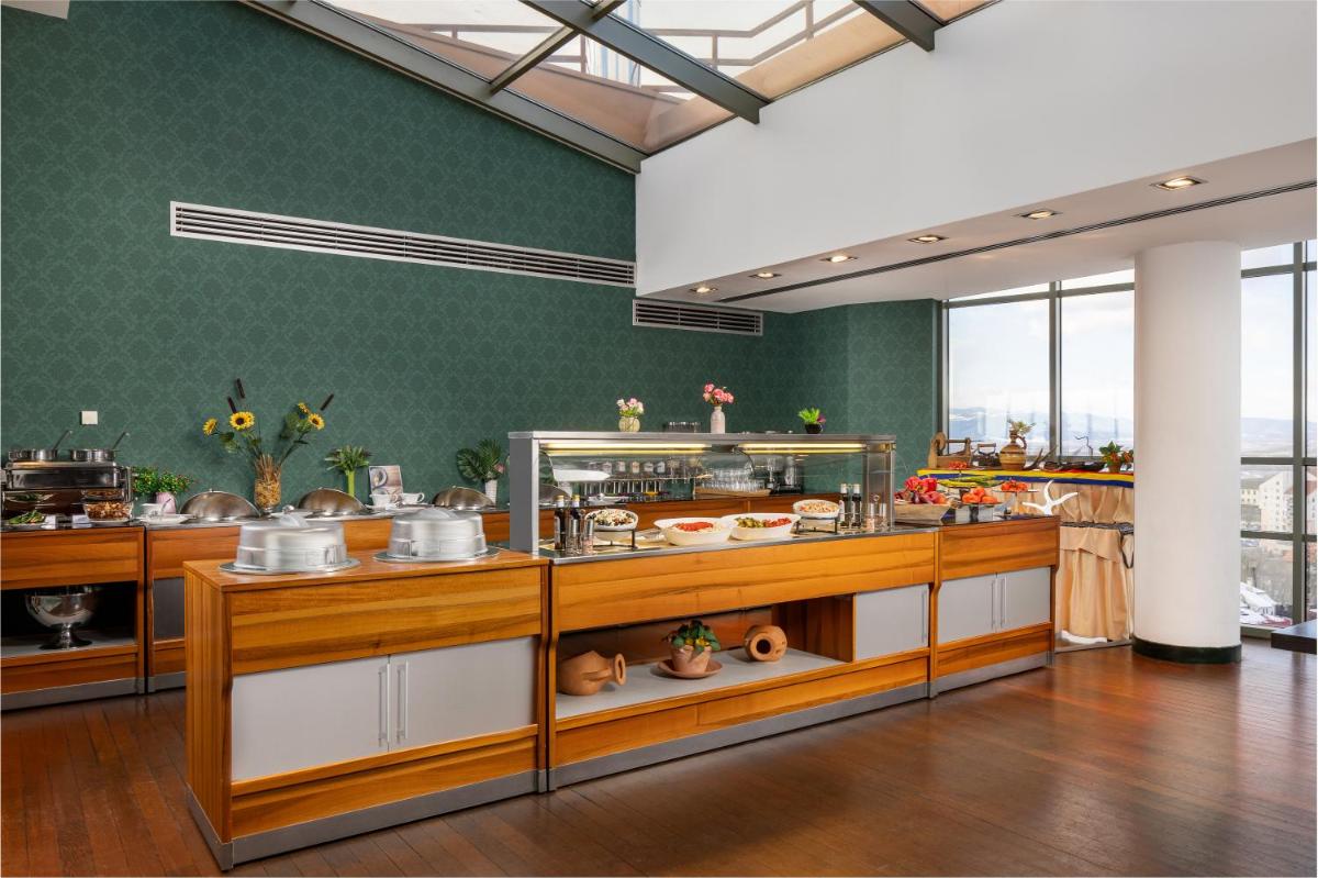 Image 4 of Hotel Golden Tulip Ana Tower Sibiu