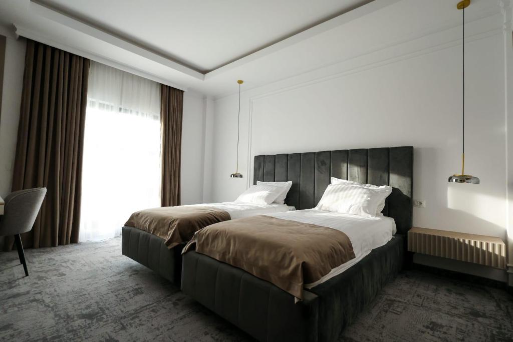 Image 1 of Hotel IMPERIAL Campulung