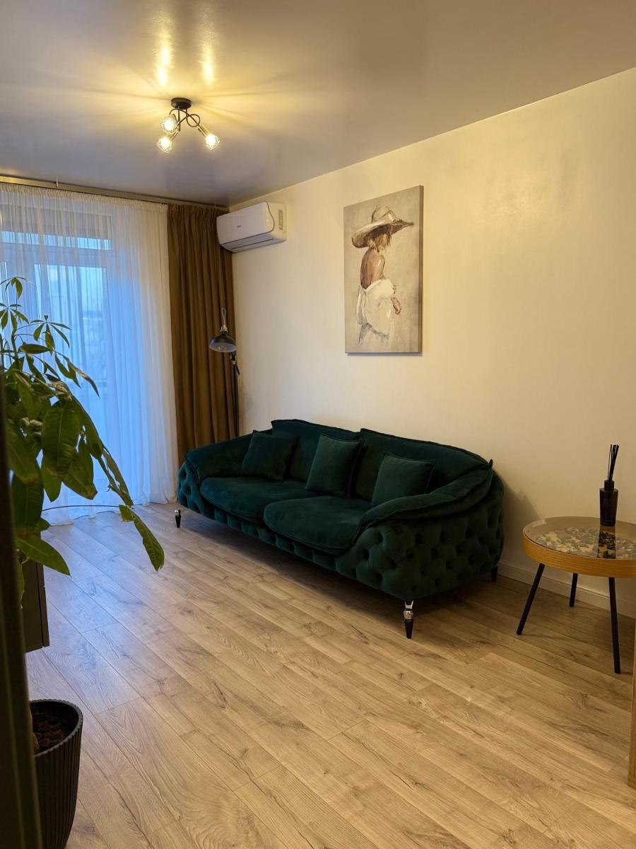 Image 4 of Illi Home