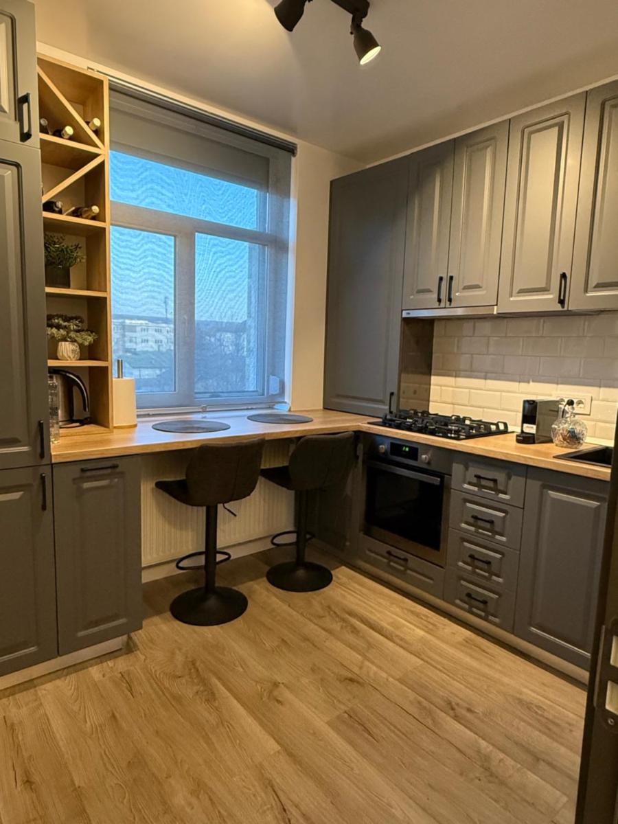 Image 3 of Illi Home
