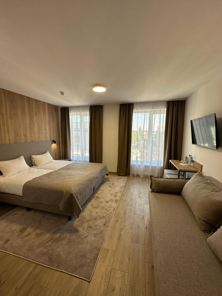 Image 3 of Inn West Hotel by Pysanka